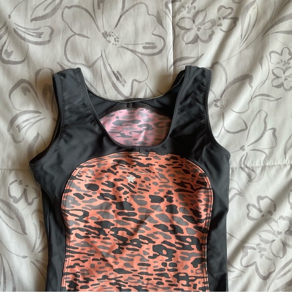 Destira Orange and Gray Size Child Med - Picture 4 of 8